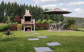 Appartement Sur Jardin Verdoyant